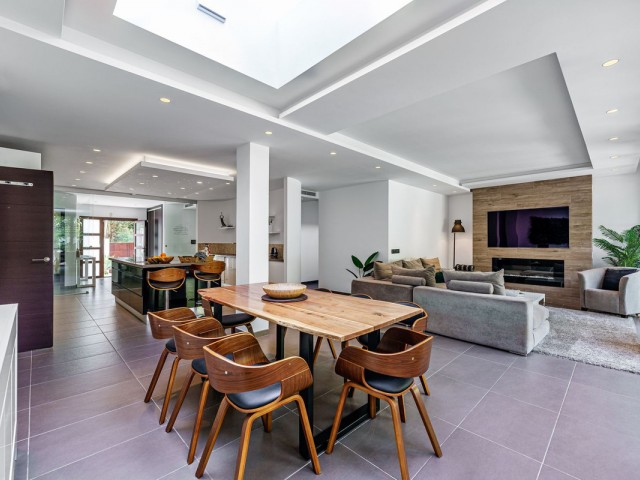 Villa avec 5 Chambres  à Marbella