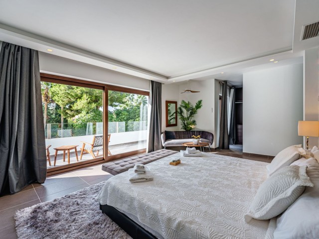 Villa avec 5 Chambres  à Marbella