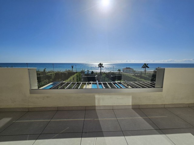 4 Makuuhuoneen Rivitalo New Golden Mile