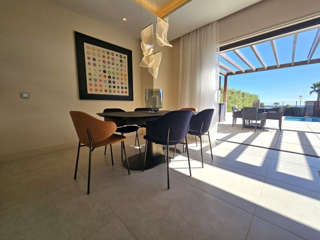 4 Makuuhuoneen Rivitalo New Golden Mile