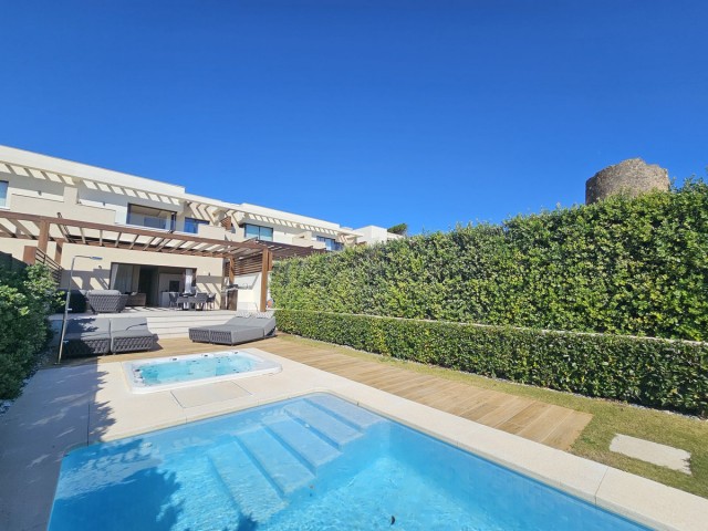 4 Makuuhuoneen Rivitalo New Golden Mile