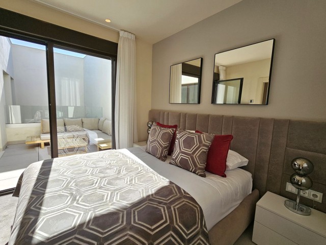 4 Makuuhuoneen Rivitalo New Golden Mile