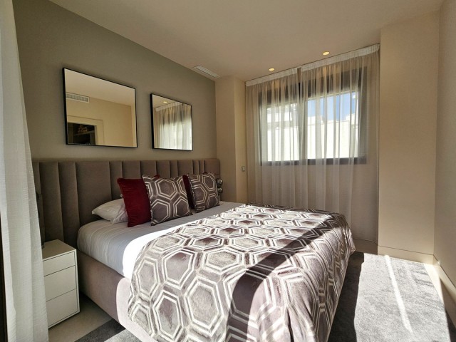 4 Makuuhuoneen Rivitalo New Golden Mile