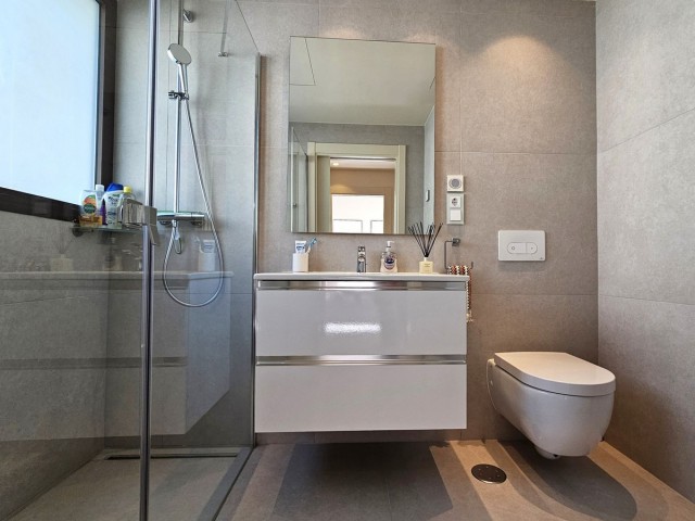 4 Makuuhuoneen Rivitalo New Golden Mile