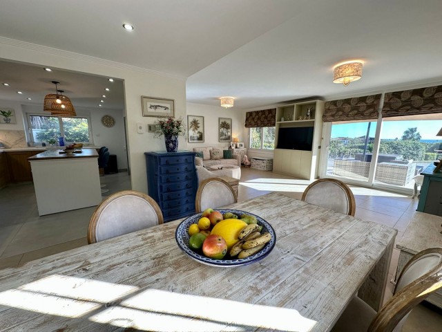 6 Soveroms Villa i Estepona