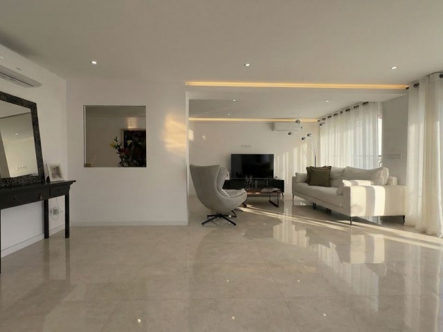 3 Bedrooms Villa in Calahonda