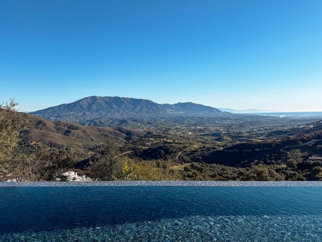 6 Schlafzimmer Villa in Ojén