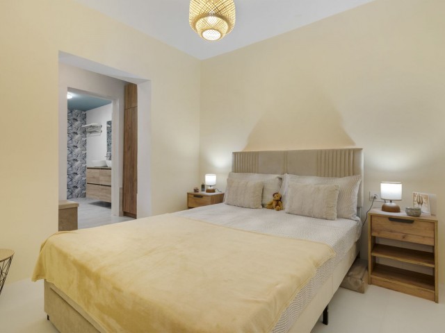Apartamento con 3 Dormitorios  en Los Boliches