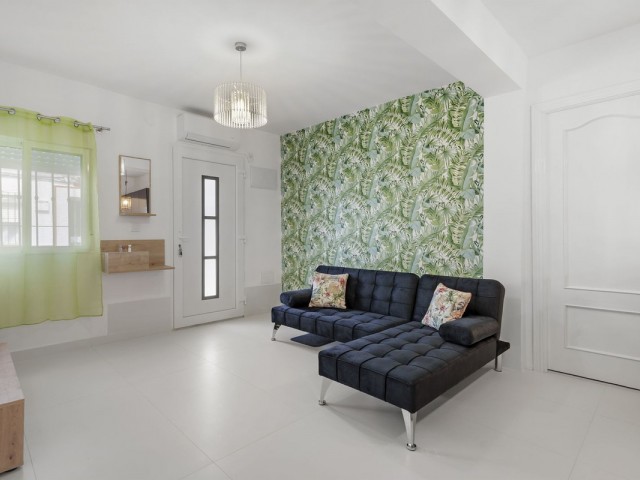 Apartamento con 3 Dormitorios  en Los Boliches