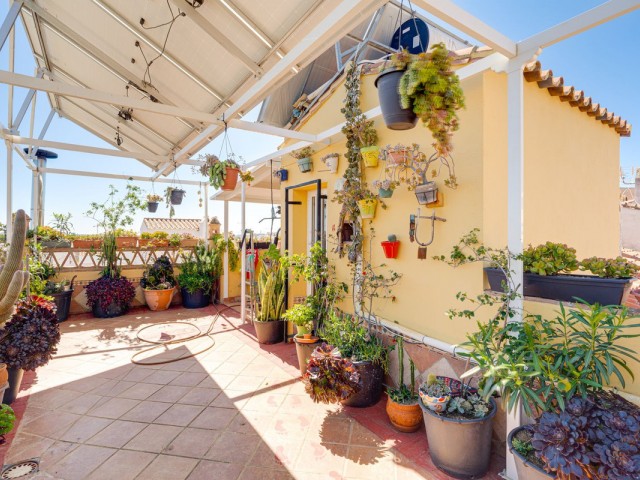 Maison mitoyenne avec 3 Chambres  à Las Lagunas