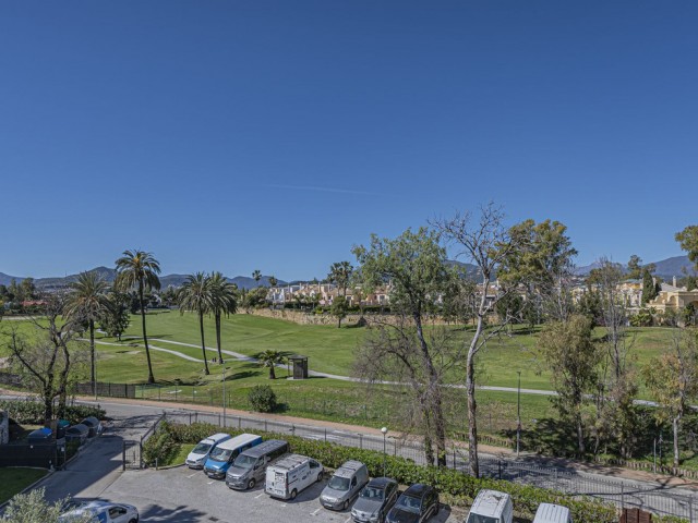 3 Soveroms Leilighet i Guadalmina Alta