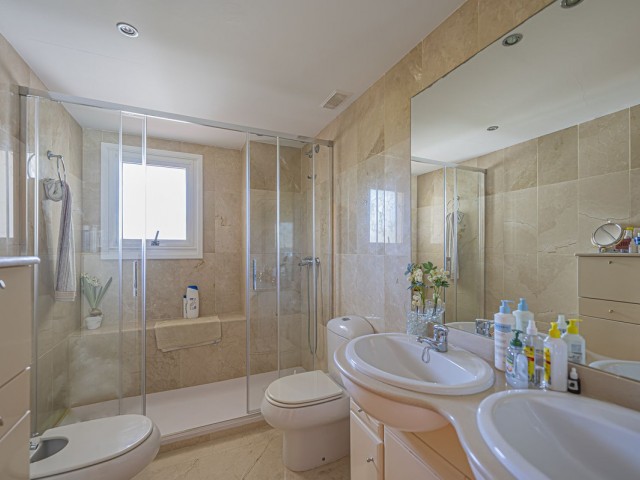 3 Soveroms Leilighet i Guadalmina Alta