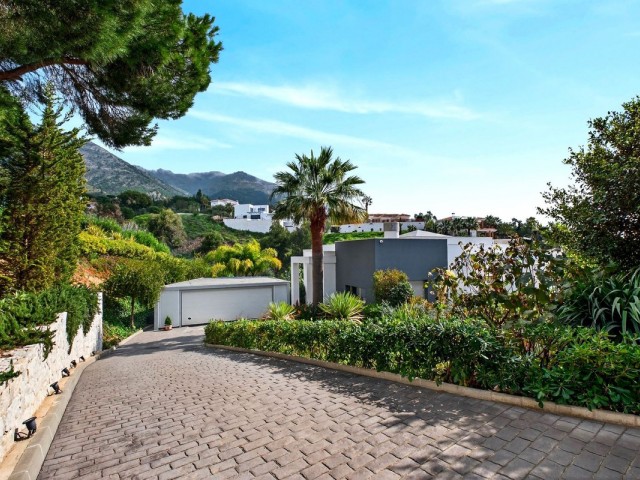 Villa avec 5 Chambres  à Valtocado