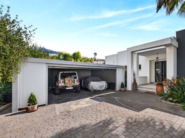 Villa avec 5 Chambres  à Valtocado