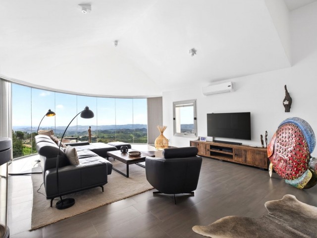 Villa avec 5 Chambres  à Valtocado