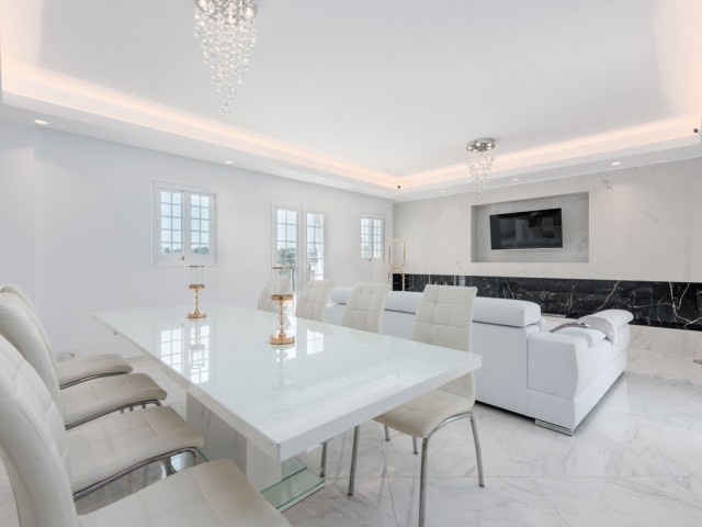 3 Schlafzimmer Reihenhaus in Nueva Andalucía