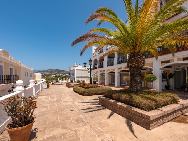 Maison mitoyenne avec 3 Chambres  à Nueva Andalucía