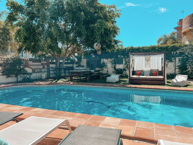 Villa, Nueva Andalucia