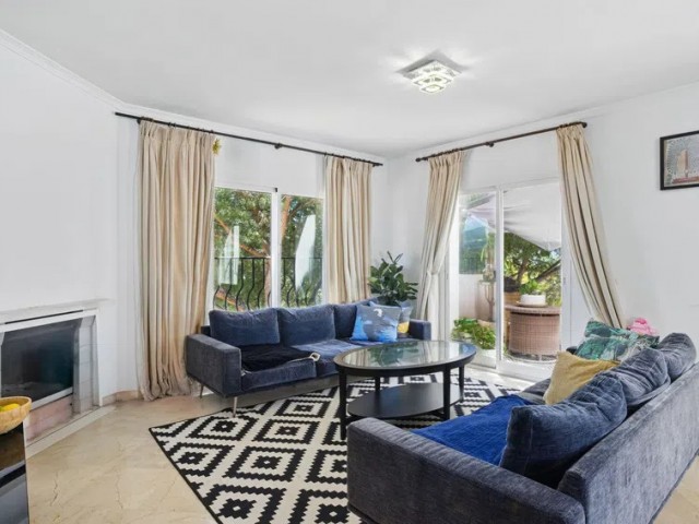 4 Sovrums Lägenhet i Nueva Andalucía