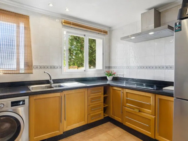 4 Sovrums Lägenhet i Nueva Andalucía