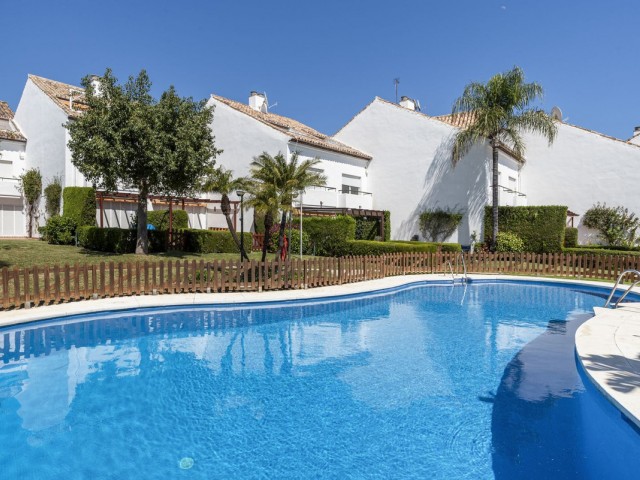 3 Schlafzimmer Reihenhaus in Estepona