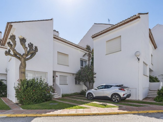 3 Schlafzimmer Reihenhaus in Estepona
