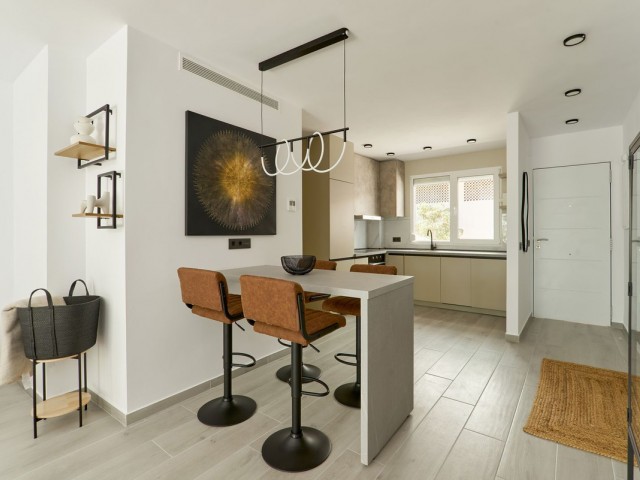 2 Bedrooms Apartment in Nueva Andalucía