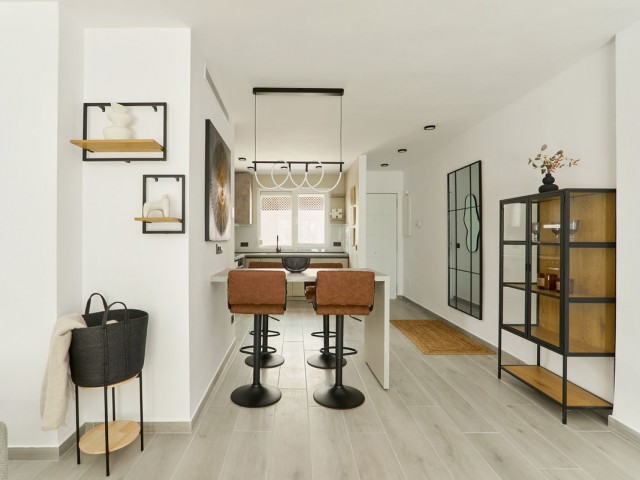 2 Bedrooms Apartment in Nueva Andalucía