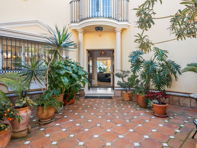 3 Sovrums Villa i Estepona