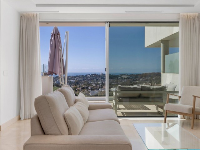 Kattohuoneisto Nueva Andalucía