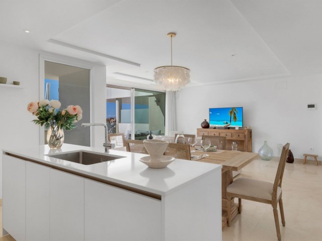 Kattohuoneisto Nueva Andalucía