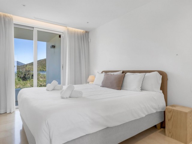 Kattohuoneisto Nueva Andalucía