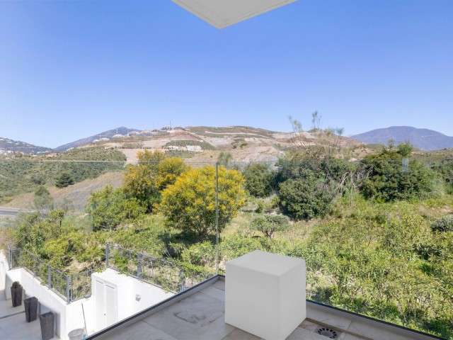 Kattohuoneisto Nueva Andalucía