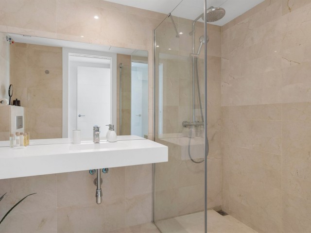 Kattohuoneisto Nueva Andalucía