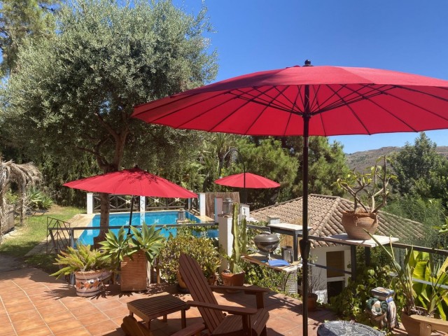 6 Slaapkamer Villa in New Golden Mile