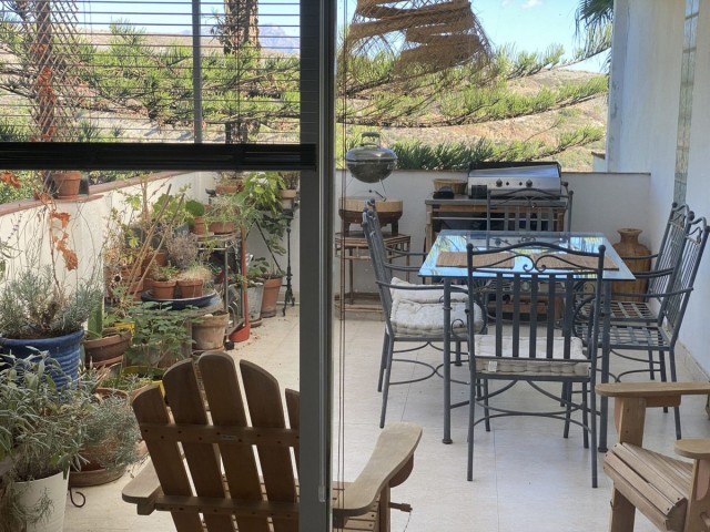 6 Slaapkamer Villa in New Golden Mile