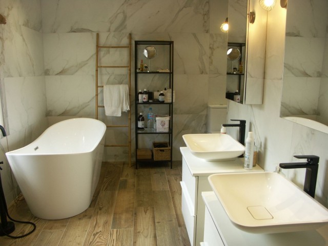 6 Slaapkamer Villa in New Golden Mile