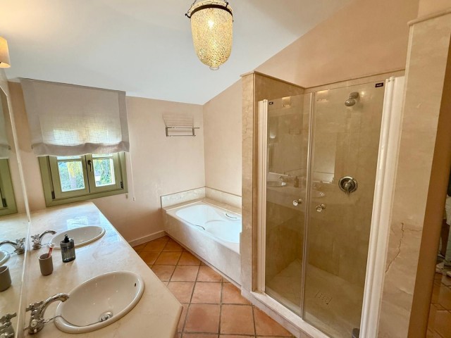 3 Makuuhuoneen Rivitalo Sotogrande Alto