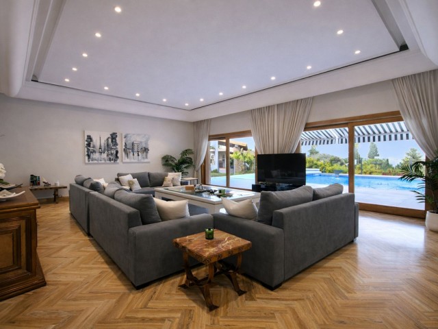 Villa avec 7 Chambres  à Puerto Banús