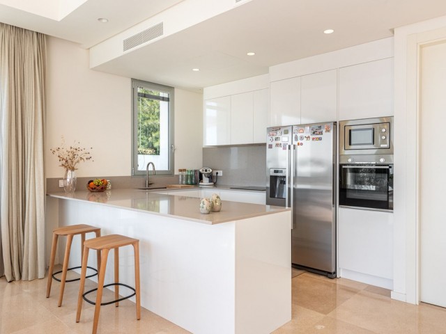 4 Makuuhuoneen Huoneisto Benahavís