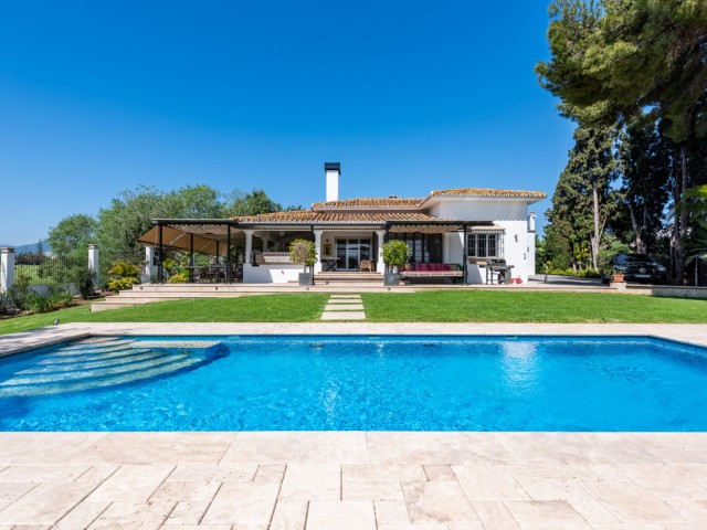 4 Makuuhuoneen Huvila San Pedro de Alcántara