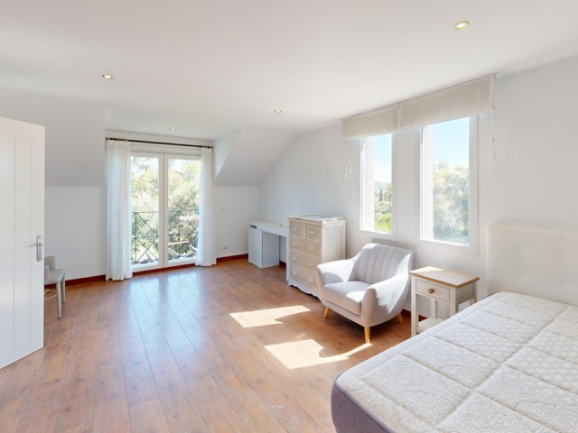 6 Soveroms Villa i Sotogrande Costa