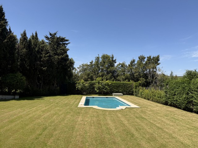 Huvila, Sotogrande Costa, R5348674