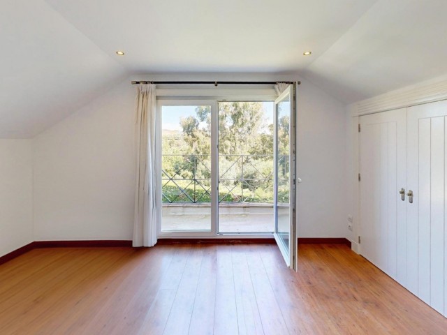 Huvila, Sotogrande Costa, R5348674