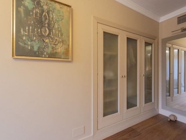 Maison mitoyenne avec 3 Chambres  à Nueva Andalucía