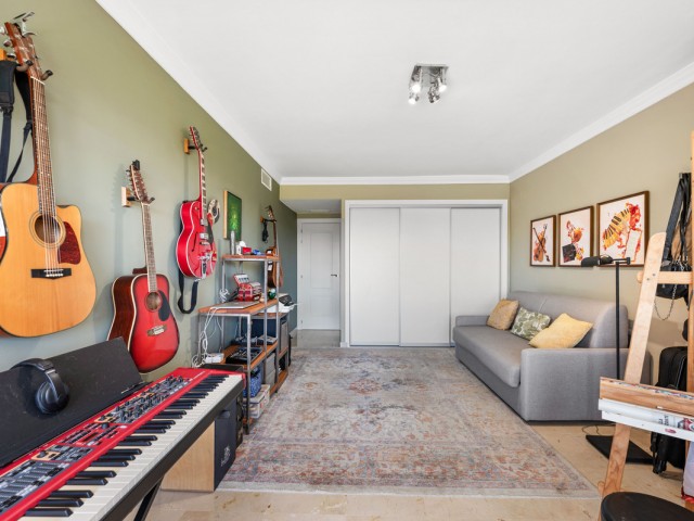 4 Makuuhuoneen Huoneisto San Pedro de Alcántara