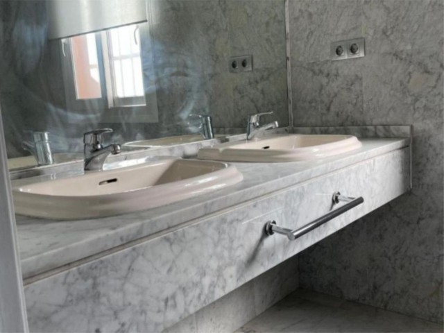 4 Slaapkamer Rijtjeshuis in Marbella