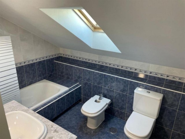 4 Slaapkamer Rijtjeshuis in Marbella