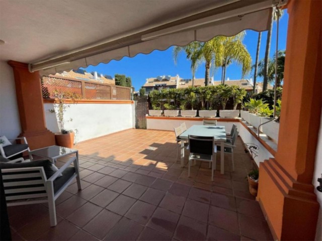 4 Slaapkamer Rijtjeshuis in Marbella