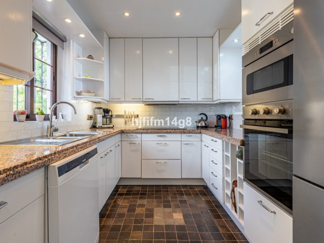 3 Schlafzimmer Apartment in Benahavís